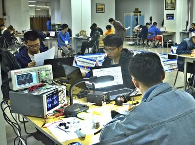 重庆市高职院校学生技能竞赛嵌入式技术应用开发赛项在我院成功举办